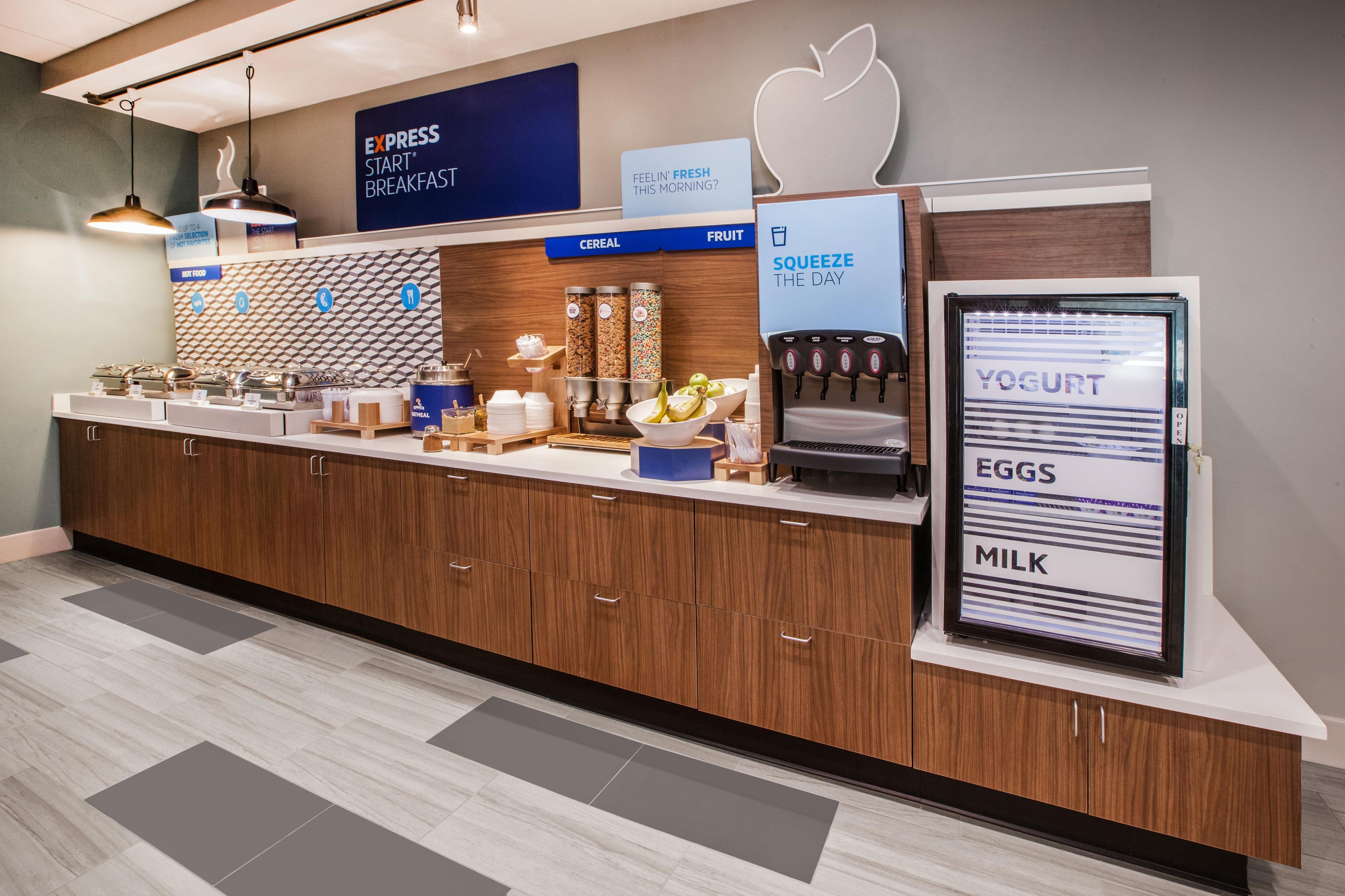 Holiday Inn Express Montgomery East I-85 By Ihg Eksteriør billede