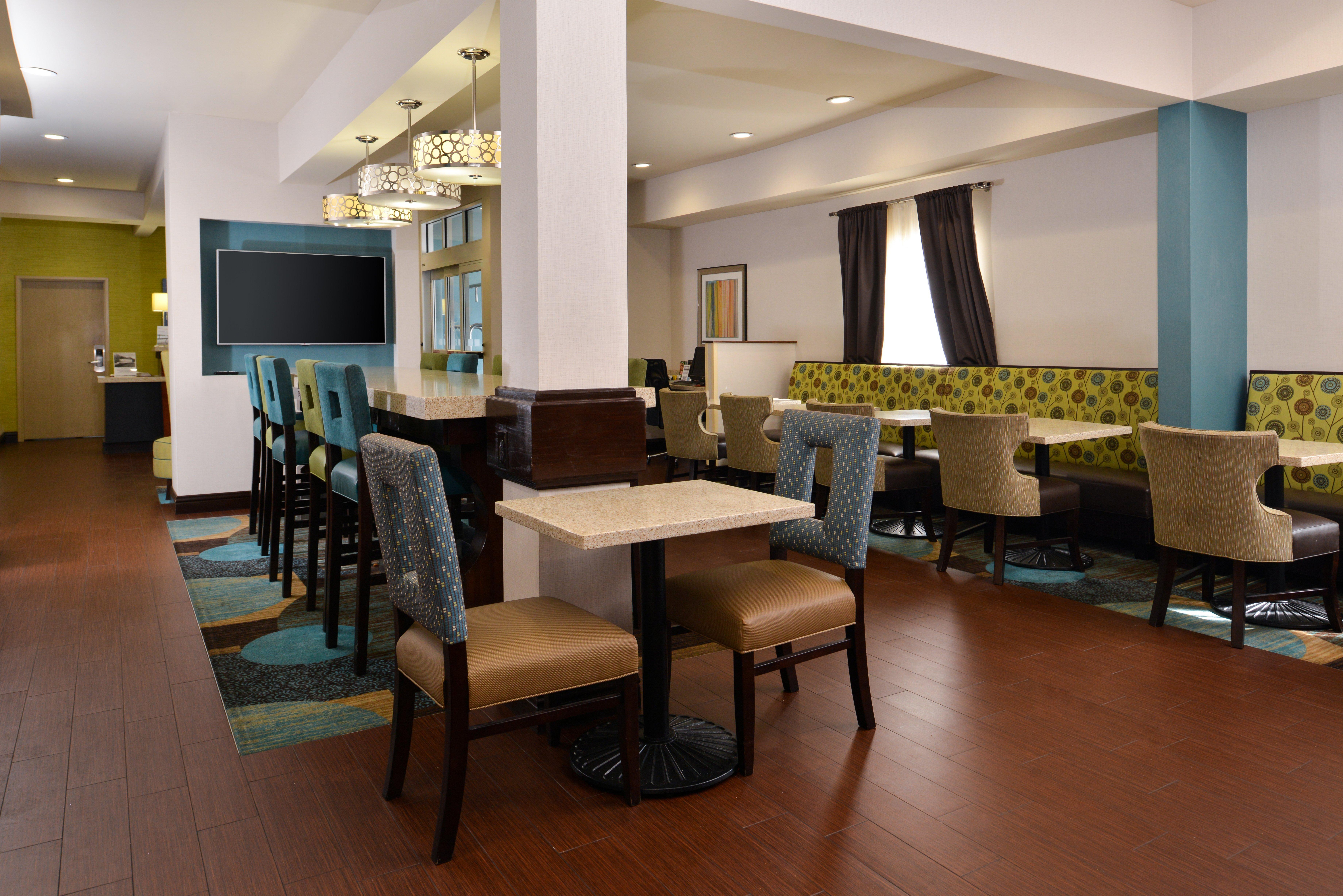 Holiday Inn Express Montgomery East I-85 By Ihg Eksteriør billede