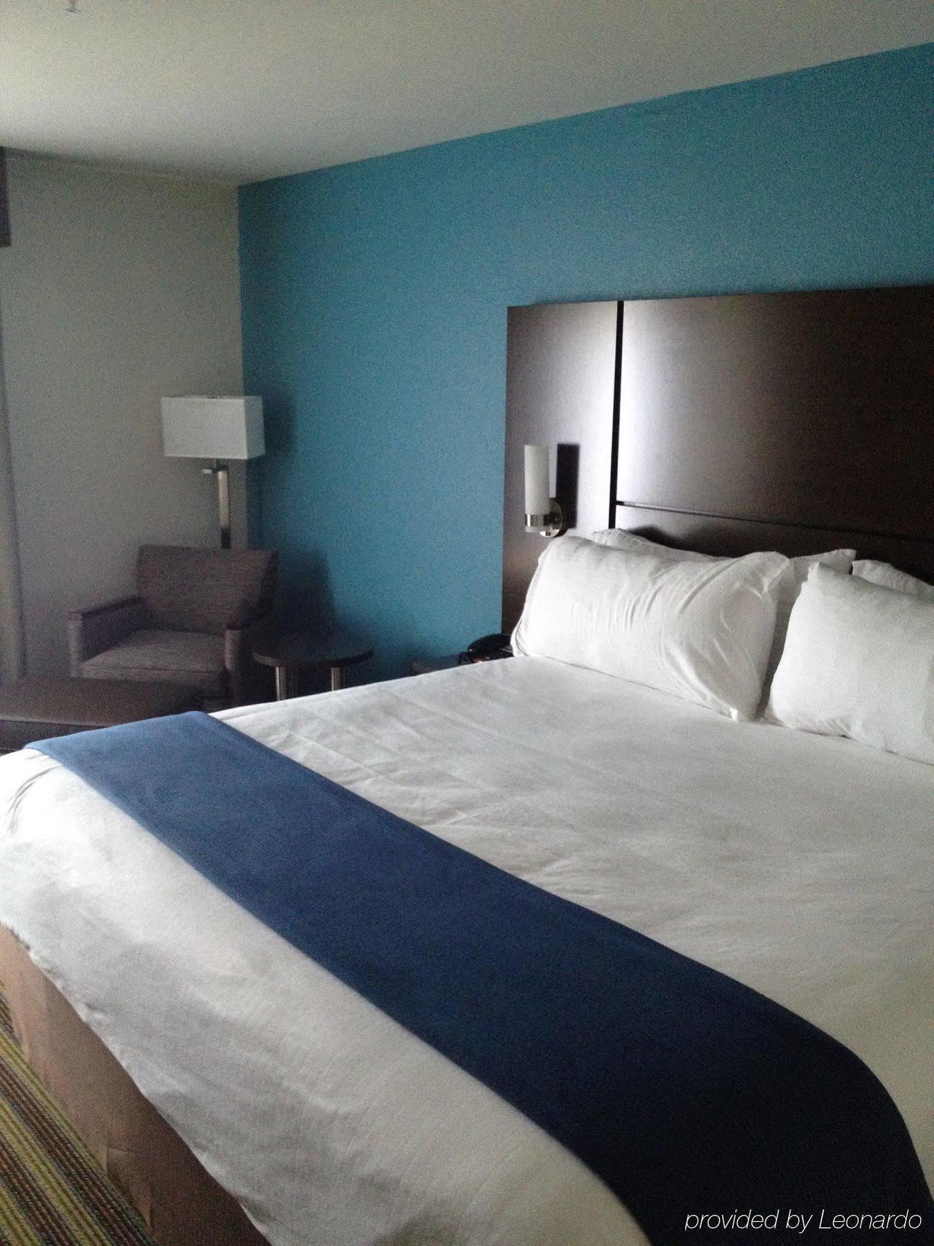 Holiday Inn Express Montgomery East I-85 By Ihg Eksteriør billede